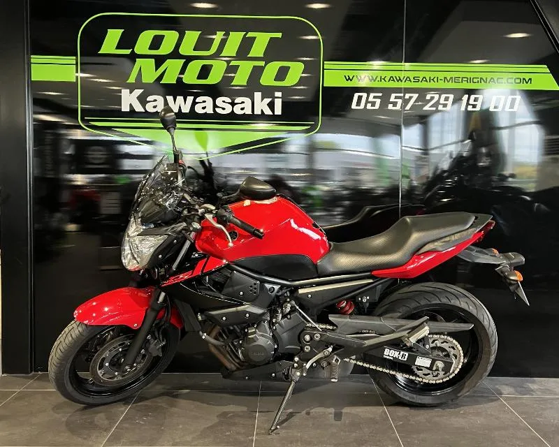 XJ6N