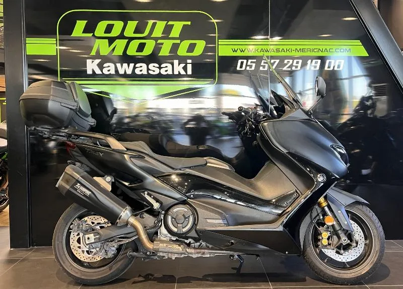 XP TMAX 560
