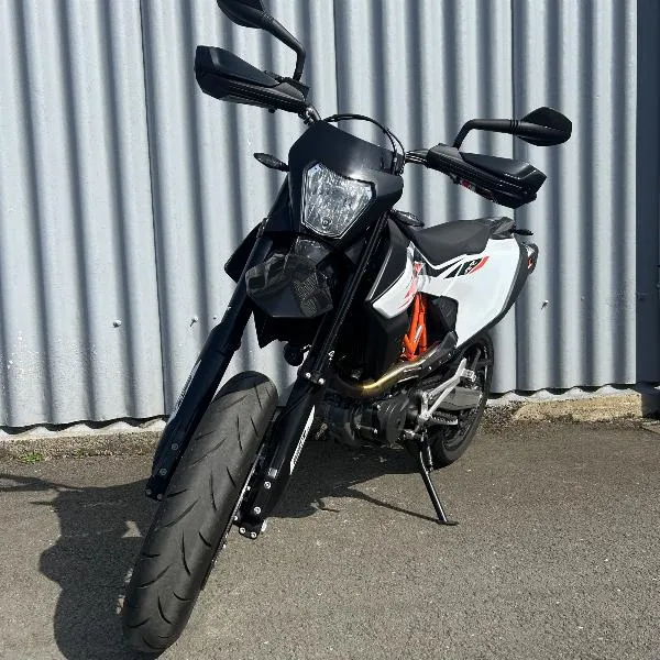 690 SMC R