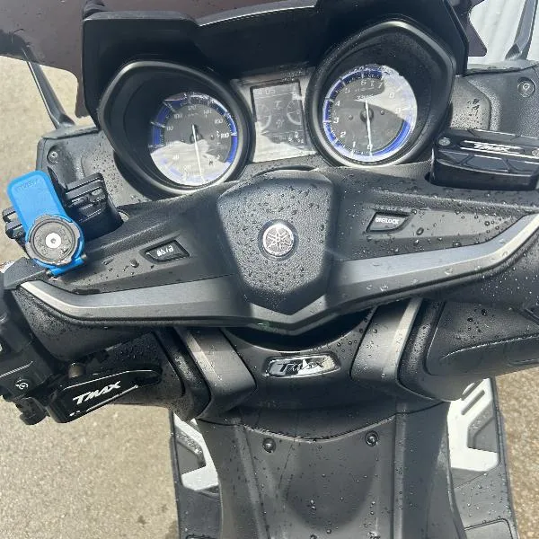 TMAX 560