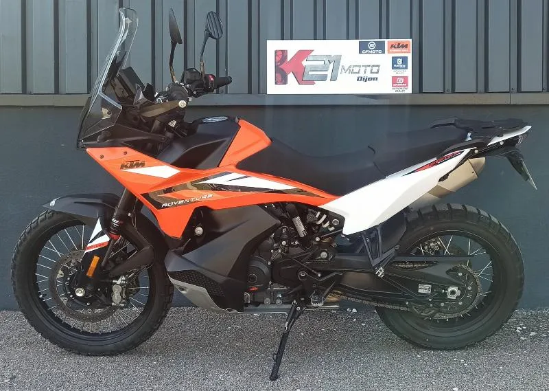 890 ADVENTURE