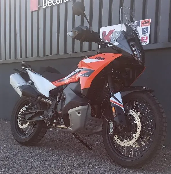 890 ADVENTURE
