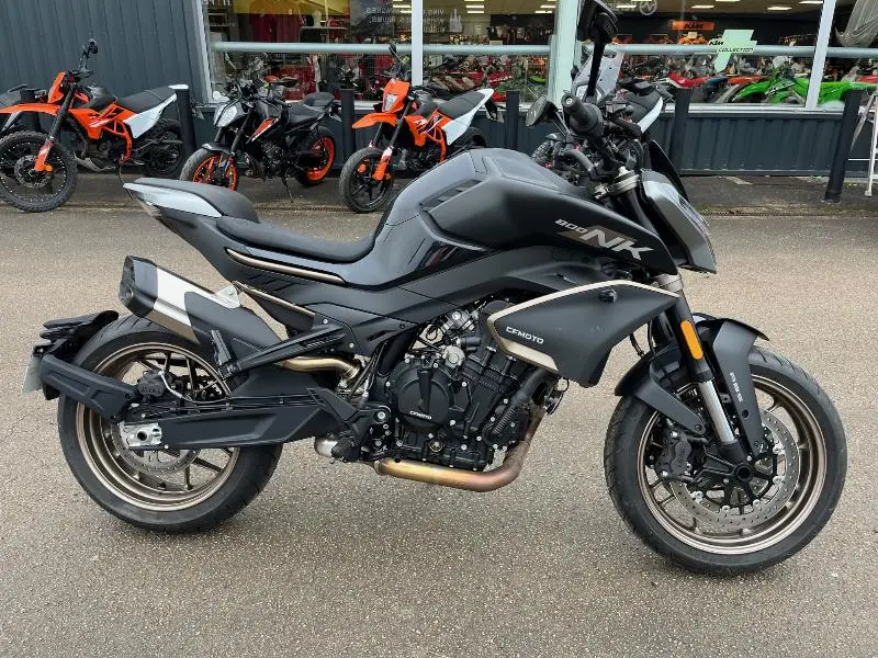 NK 800 SPORT