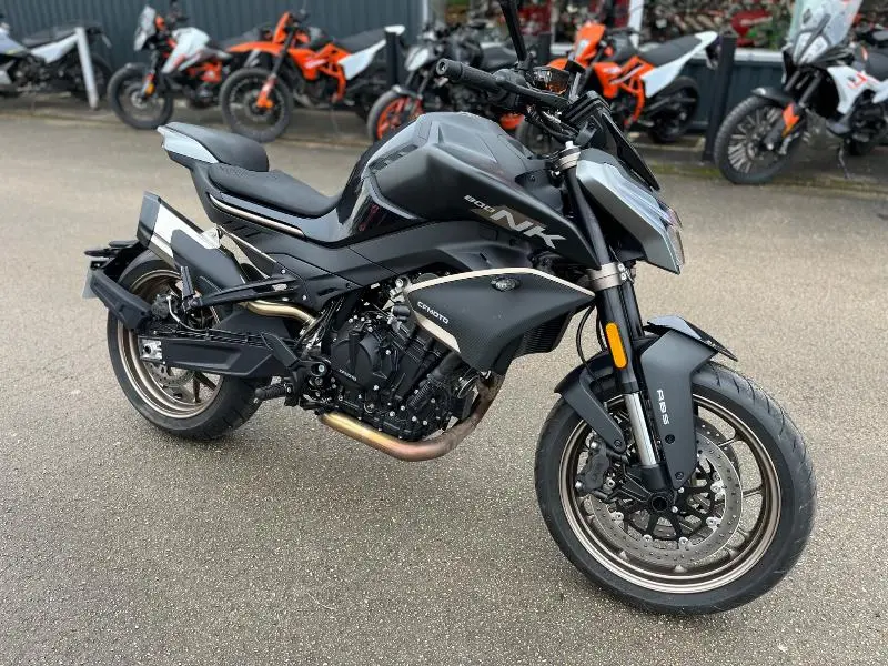 NK 800 SPORT