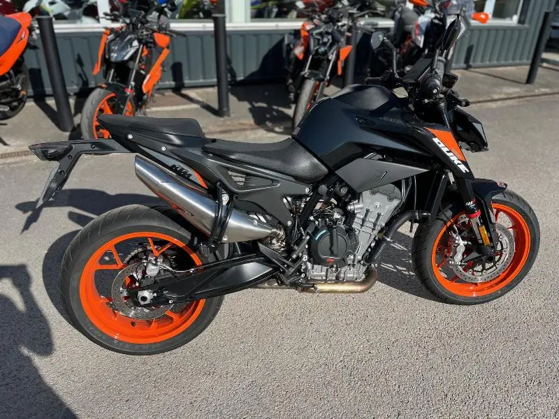 790 DUKE L
