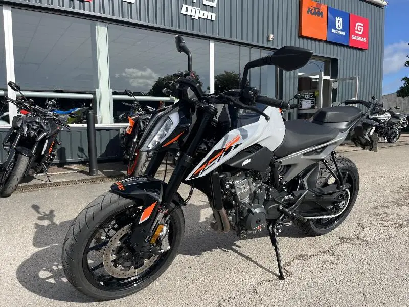 790 DUKE L