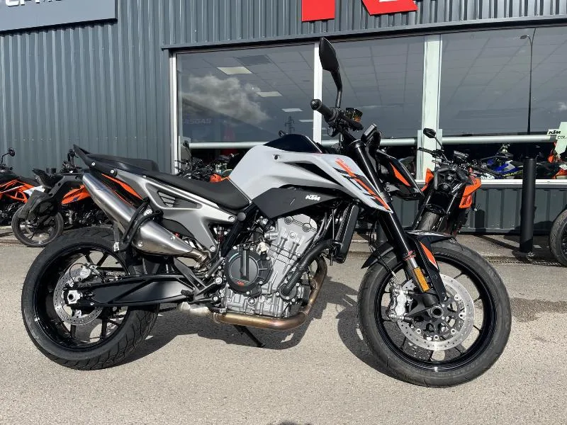 790 DUKE L