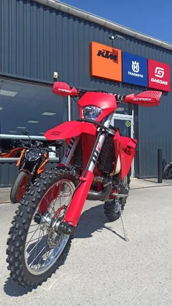 EC 250