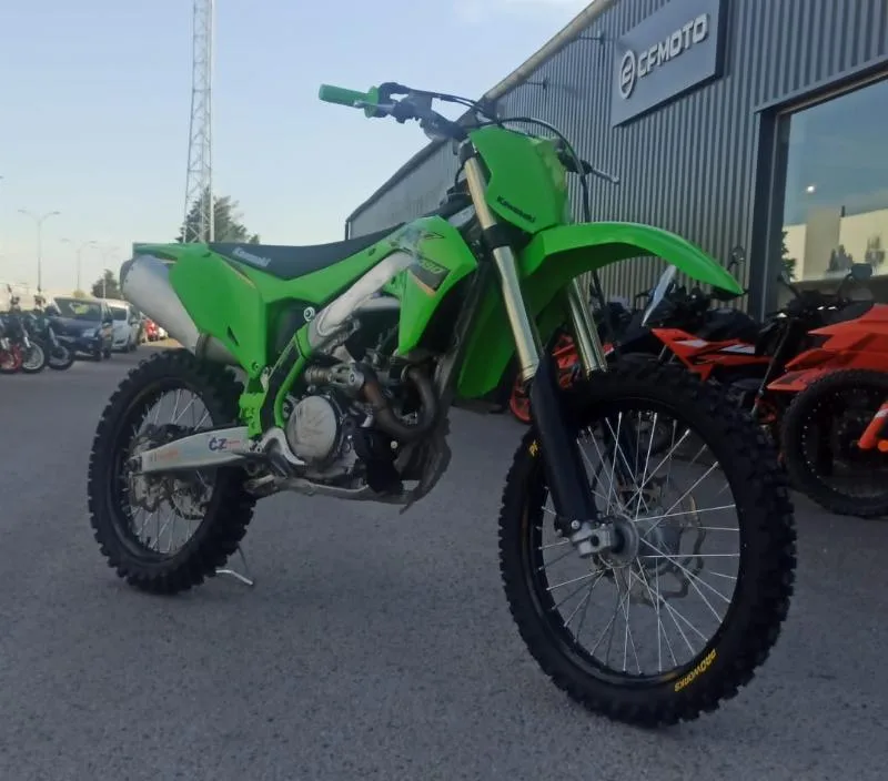 KX 450
