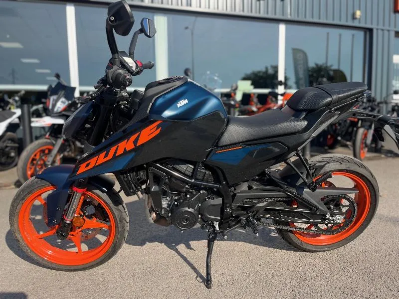 125 DUKE