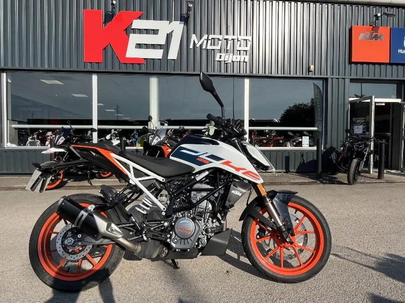 125 DUKE ABS