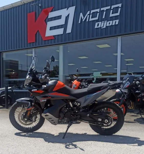 890 ADVENTURE