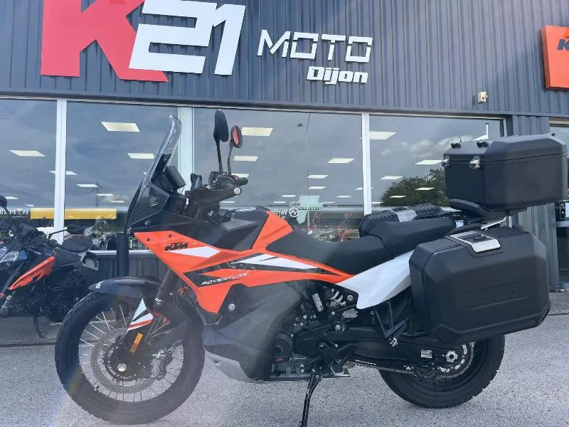 890 ADVENTURE