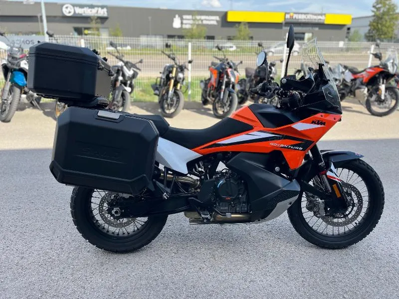 890 ADVENTURE