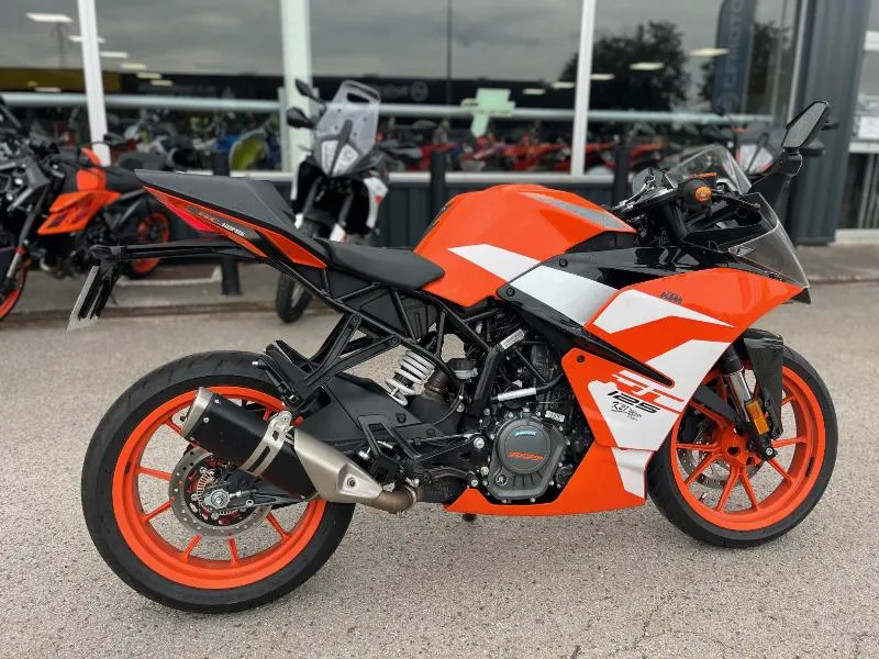 RC 125 ABS