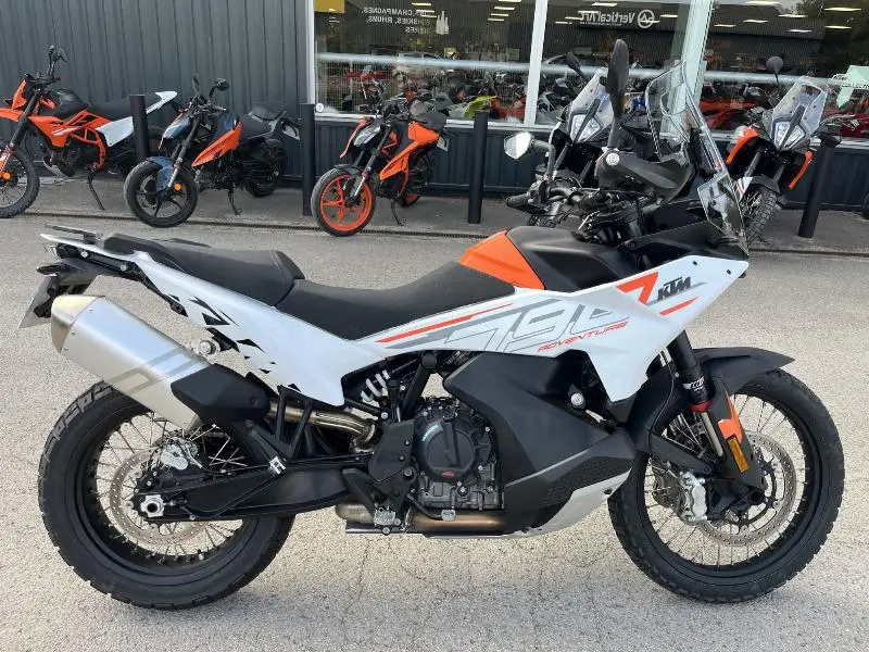 790 ADVENTURE