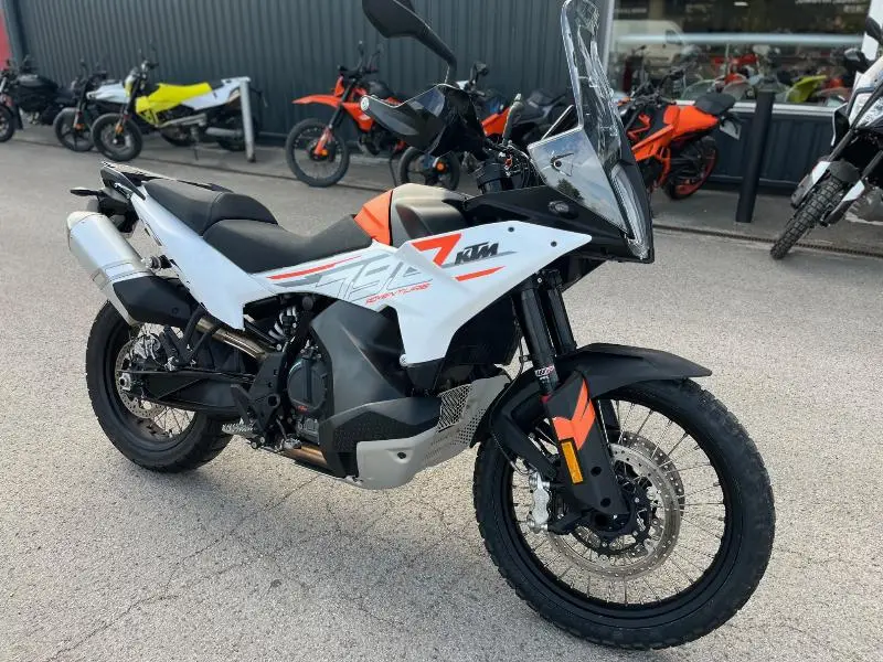 790 ADVENTURE