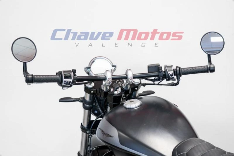 V9 BOBBER