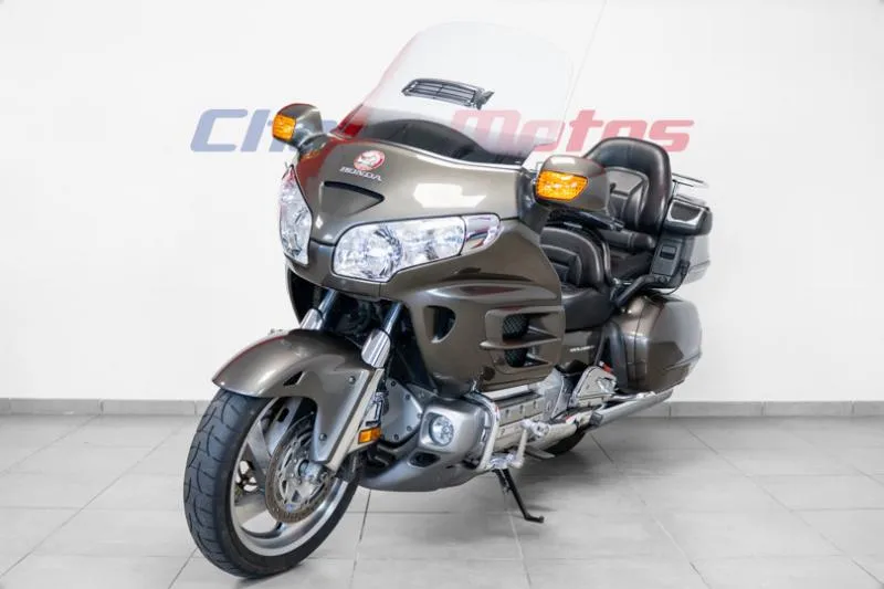 GL1800 GOLDWING