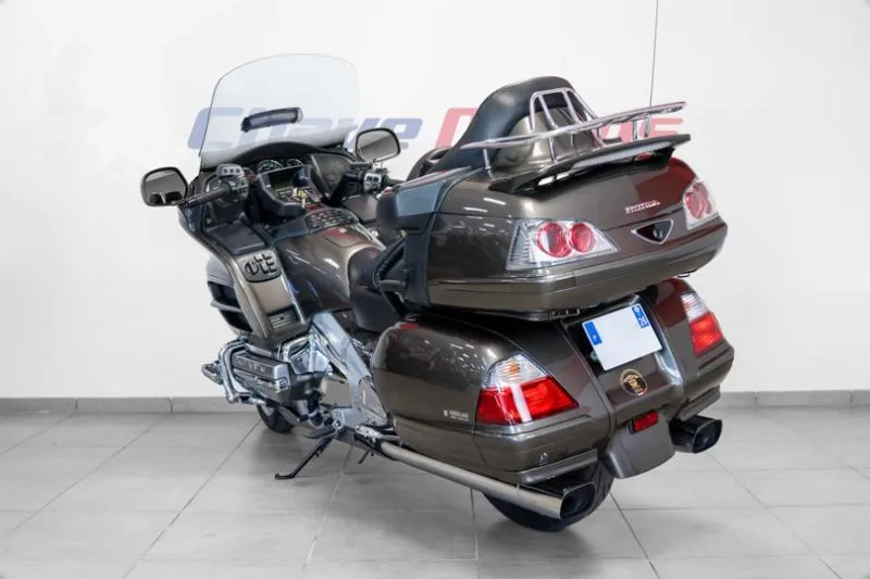 GL1800 GOLDWING