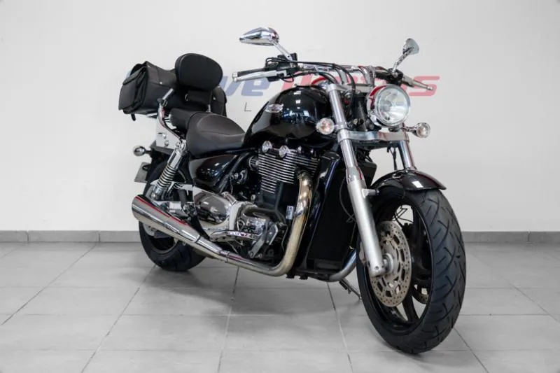THUNDERBIRD 1600