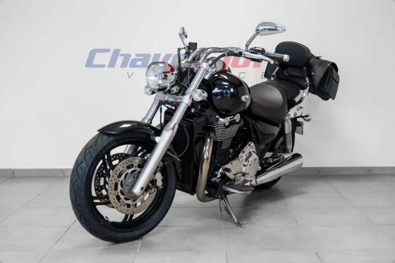 THUNDERBIRD 1600