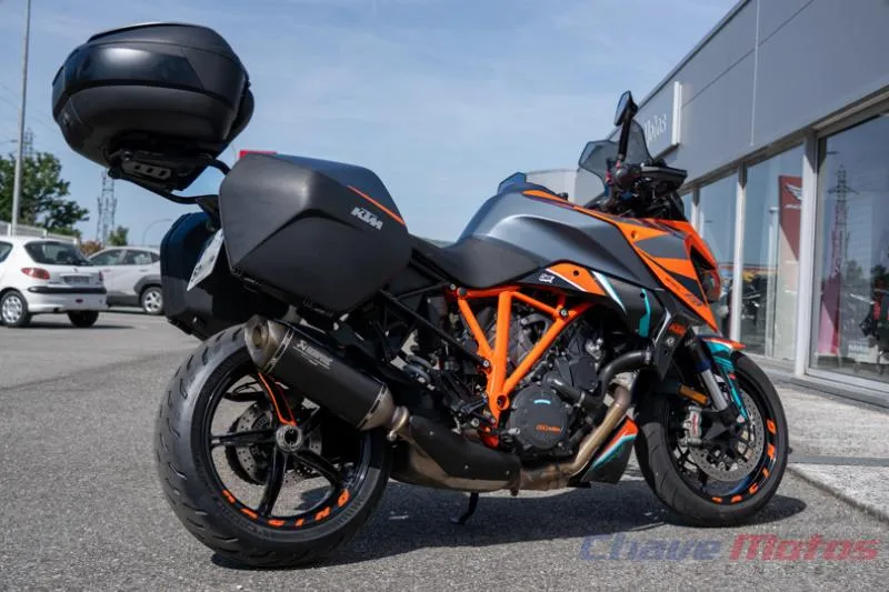 1290 SUPER DUKE GT