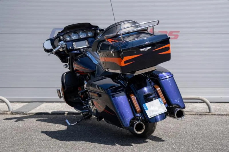 TOURING STREET GLIDE 1800 CVO