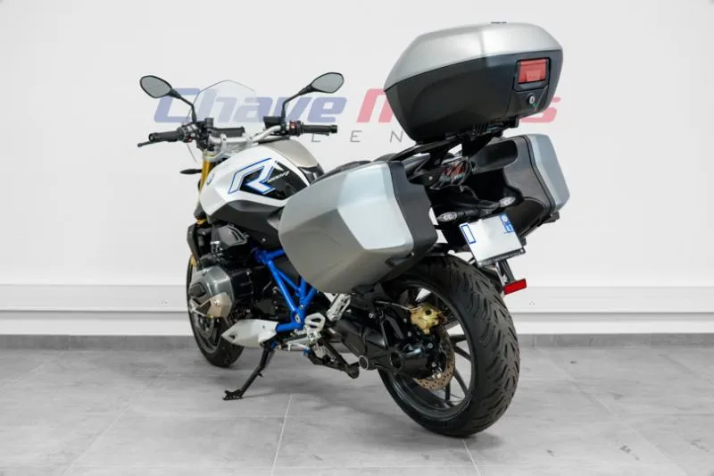 R 1200 R