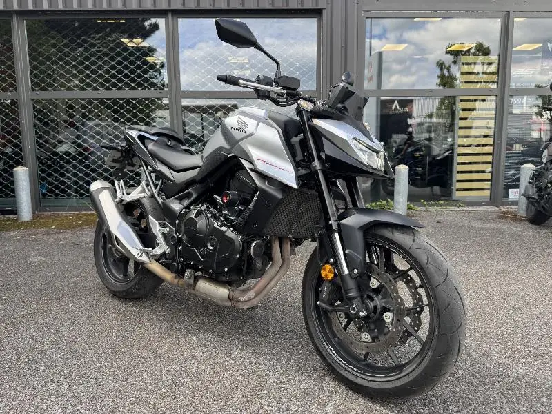 CB 750 HORNET