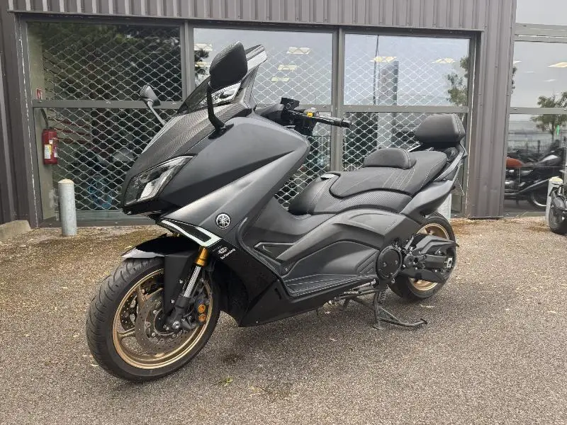 XP TMAX 530 IRON MAX