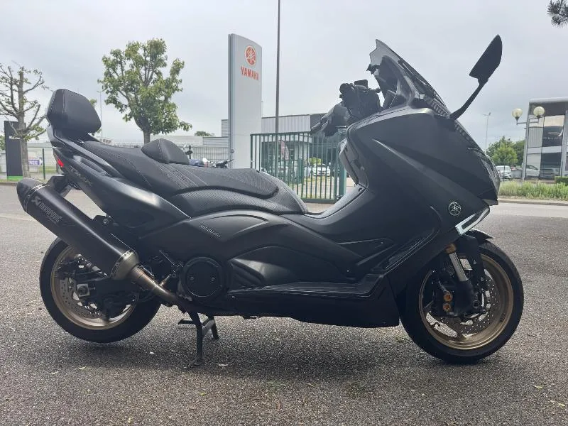 XP TMAX 530 IRON MAX