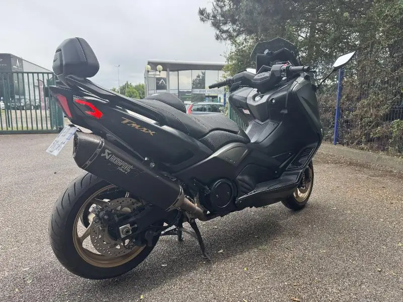 XP TMAX 530 IRON MAX