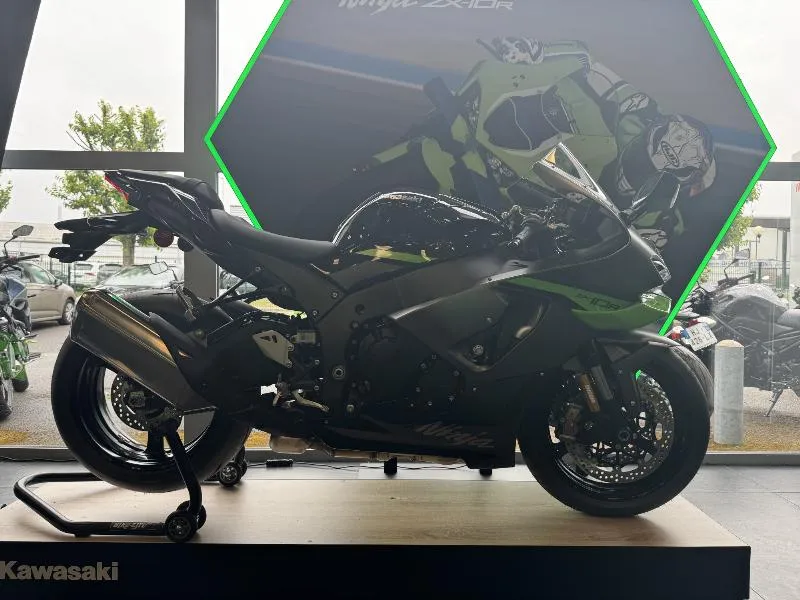 ZX10R