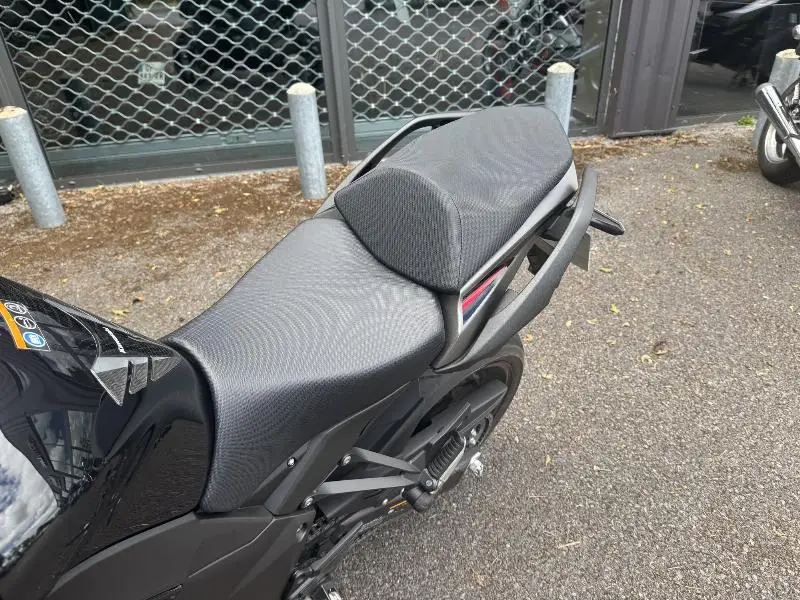 NINJA 1100 SX SE
