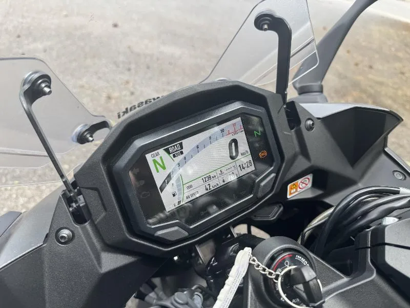 NINJA 1100 SX SE