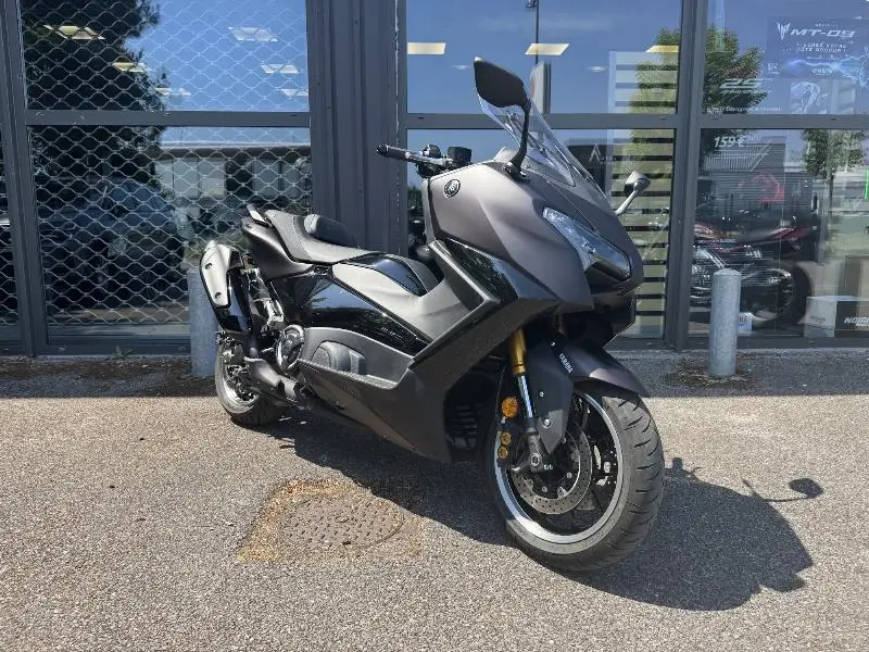XP TMAX 560 TECH MAX