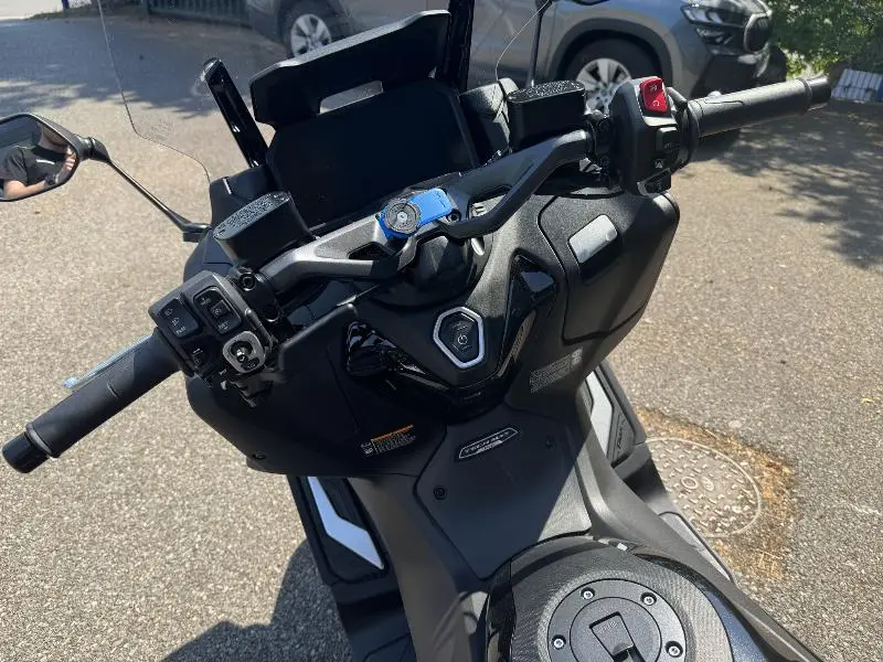 XP TMAX 560 TECH MAX