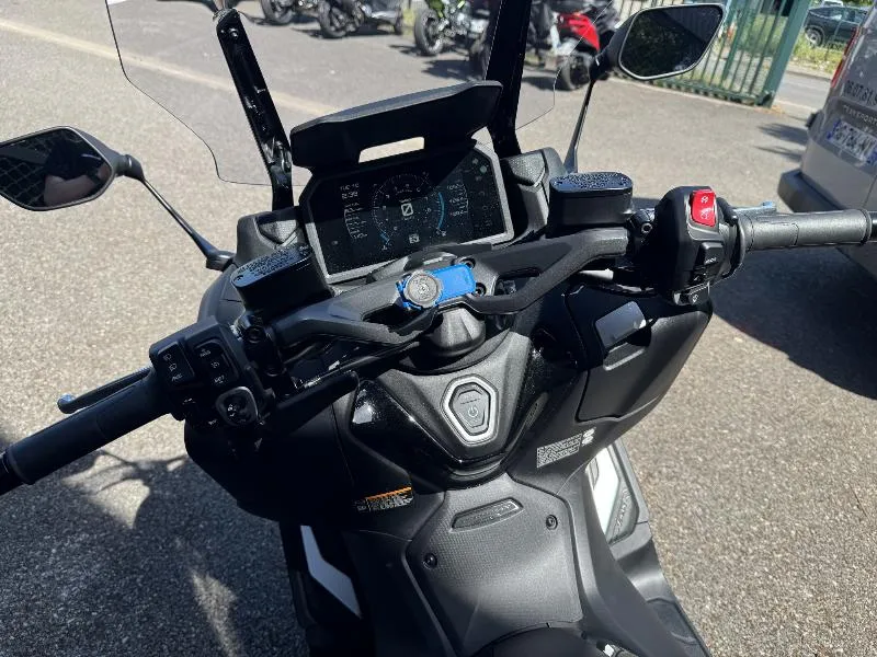 XP TMAX 560 TECH MAX