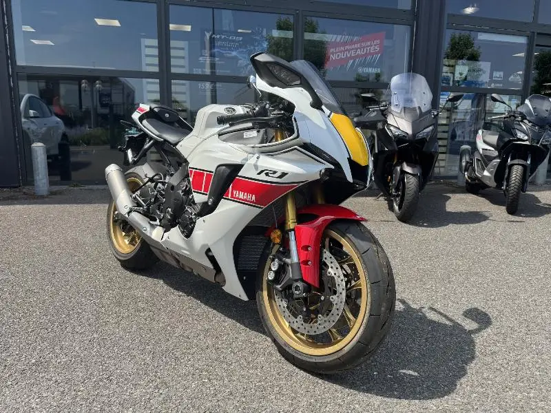 YZFR1 WORLD GP 60TH ANNIVERSARY