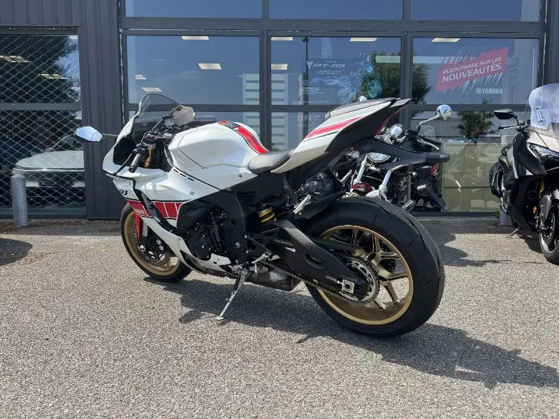 YZFR1 WORLD GP 60TH ANNIVERSARY