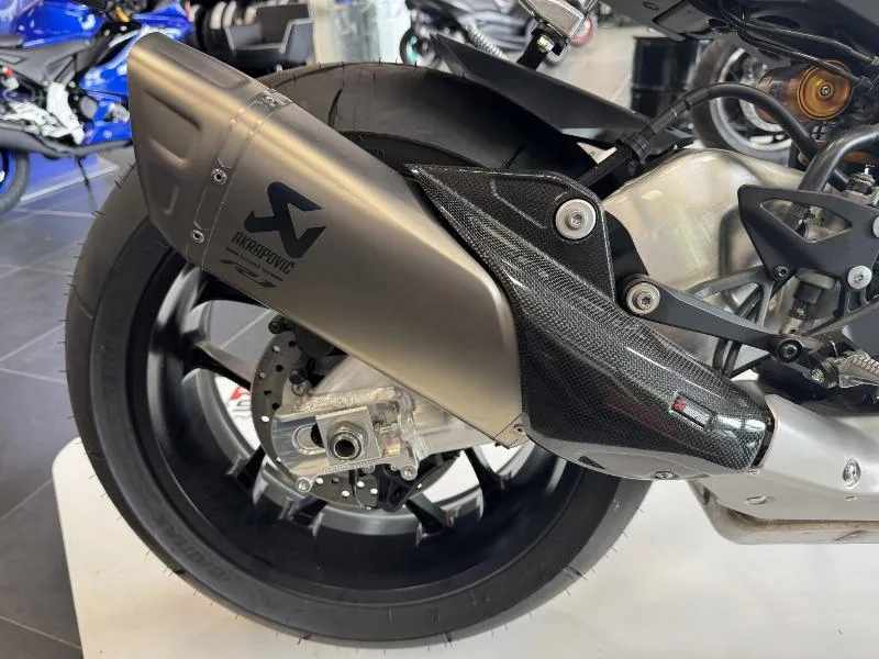 R1M