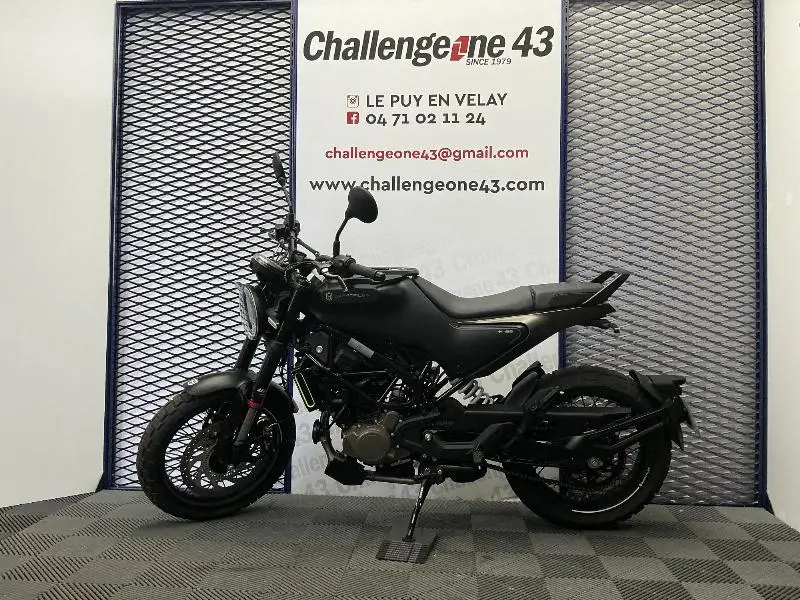 SVARTPILEN 125 ABS 2023