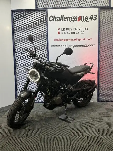 SVARTPILEN 125 ABS
