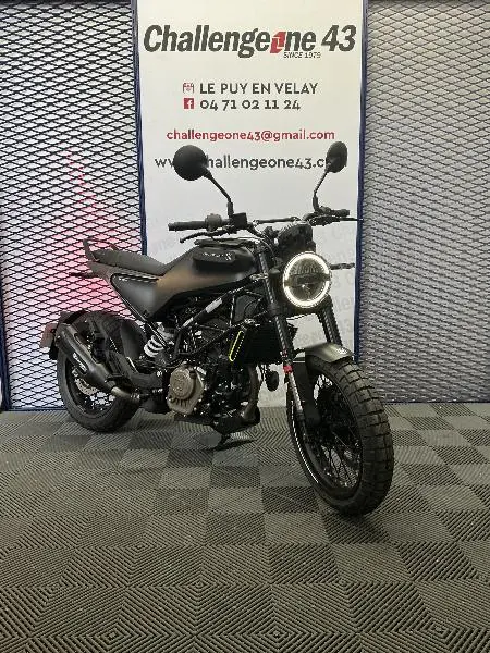 SVARTPILEN 125 ABS