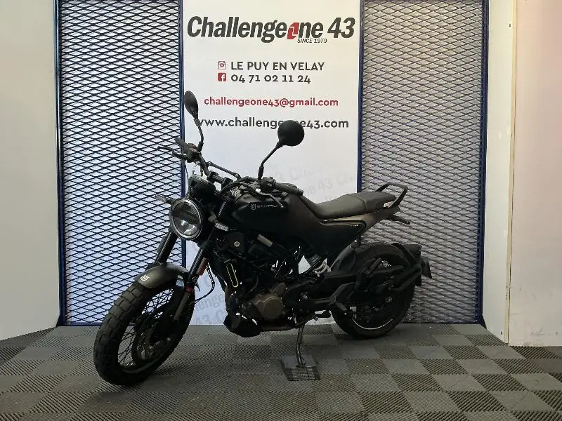 SVARTPILEN 125 ABS