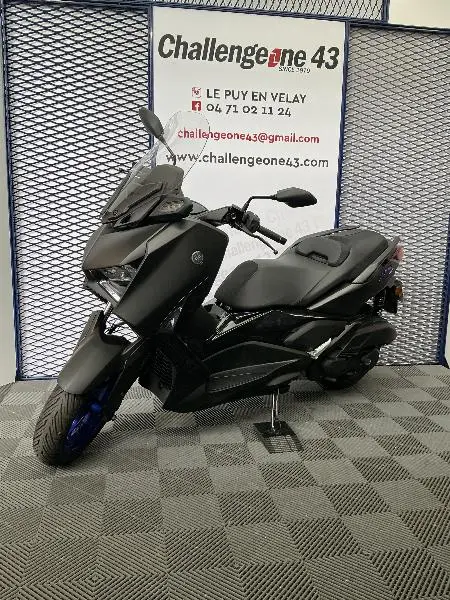 XMAX 125