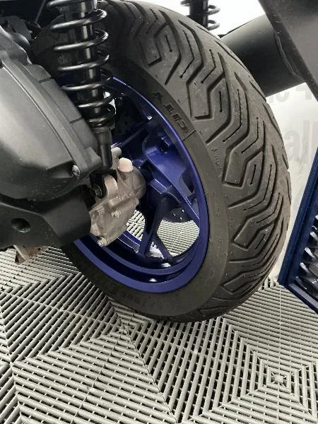 XMAX 125