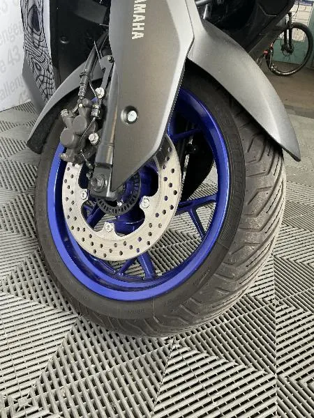 XMAX 125