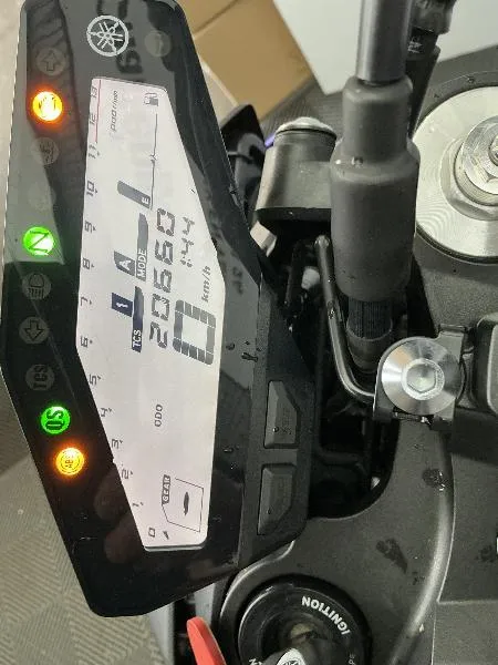 MT09